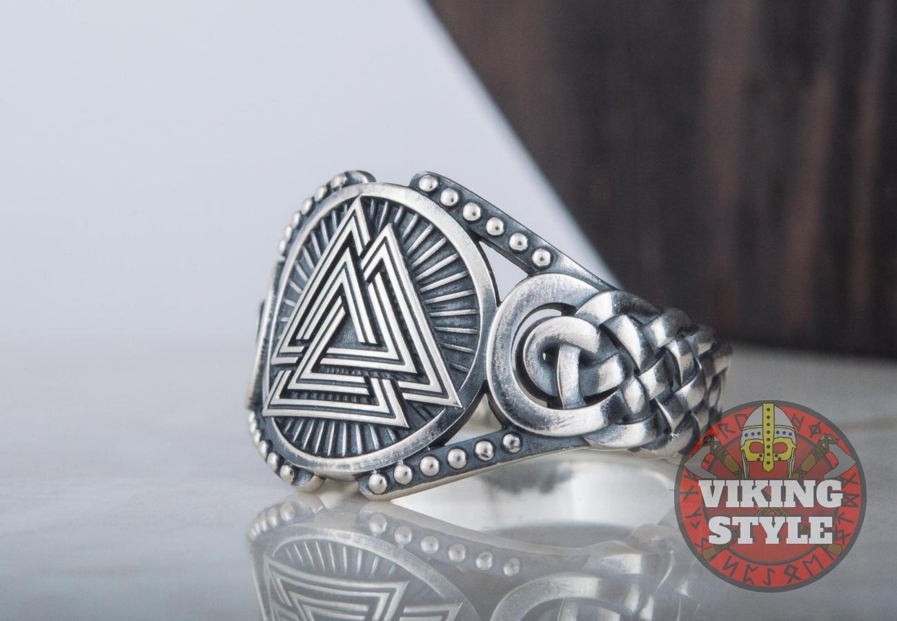 Valknut Ring - Endless Knot, 925 Silver