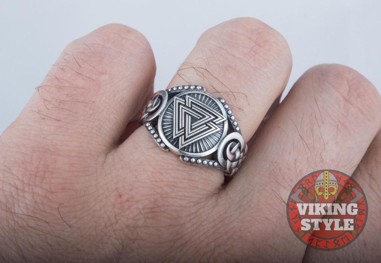 Valknut Ring - Endless Knot, 925 Silver