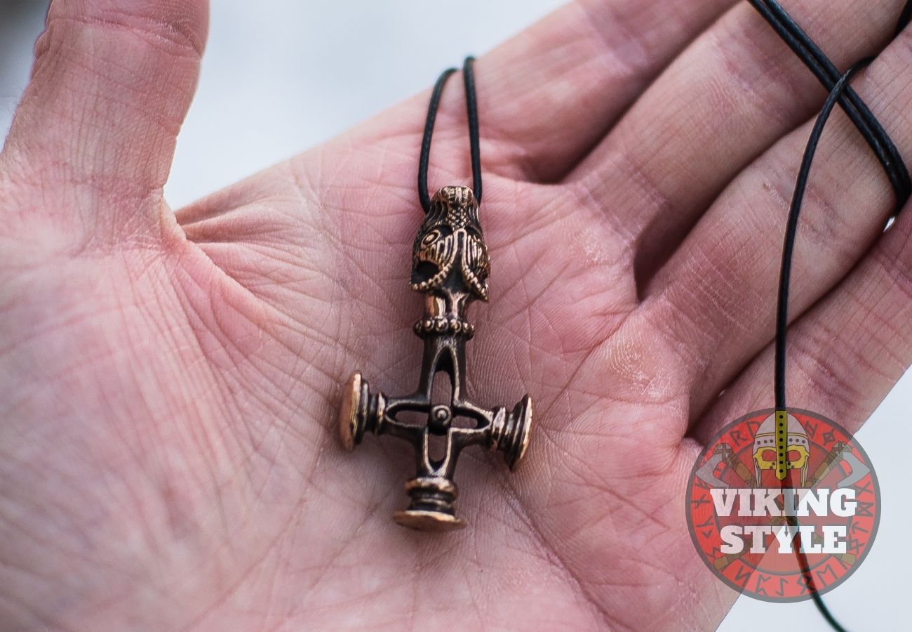 Icelandic Wolf Cross - Bronze