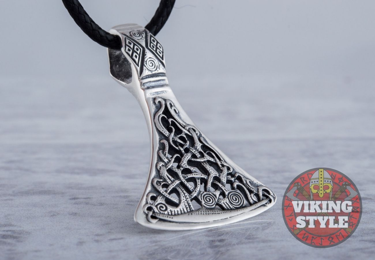 Viking Axe Head Pendant - Urnes, 925 Silver