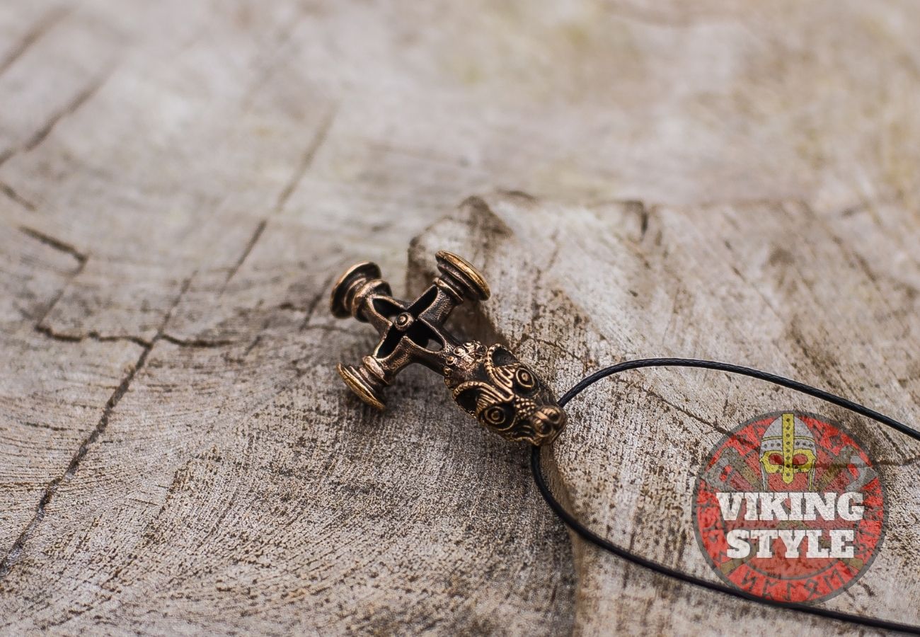 Icelandic Wolf Cross - Bronze