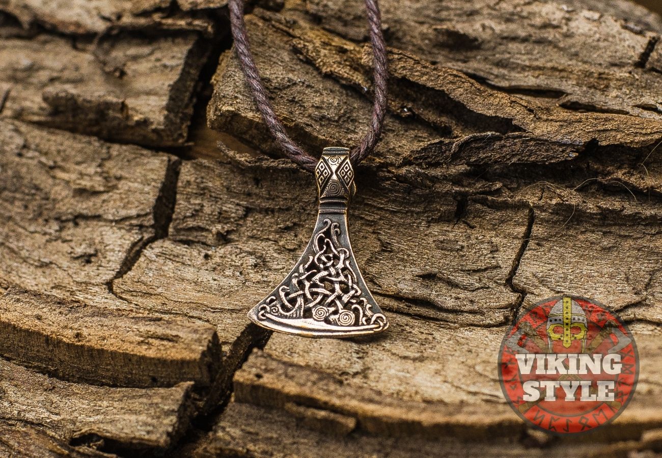 Viking Axe Head Pendant - Urnes, Bronze