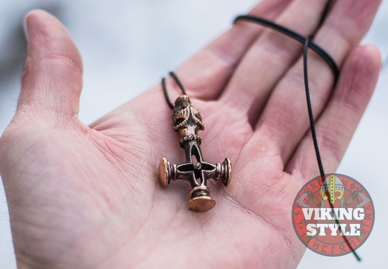 Icelandic Wolf Cross - Bronze