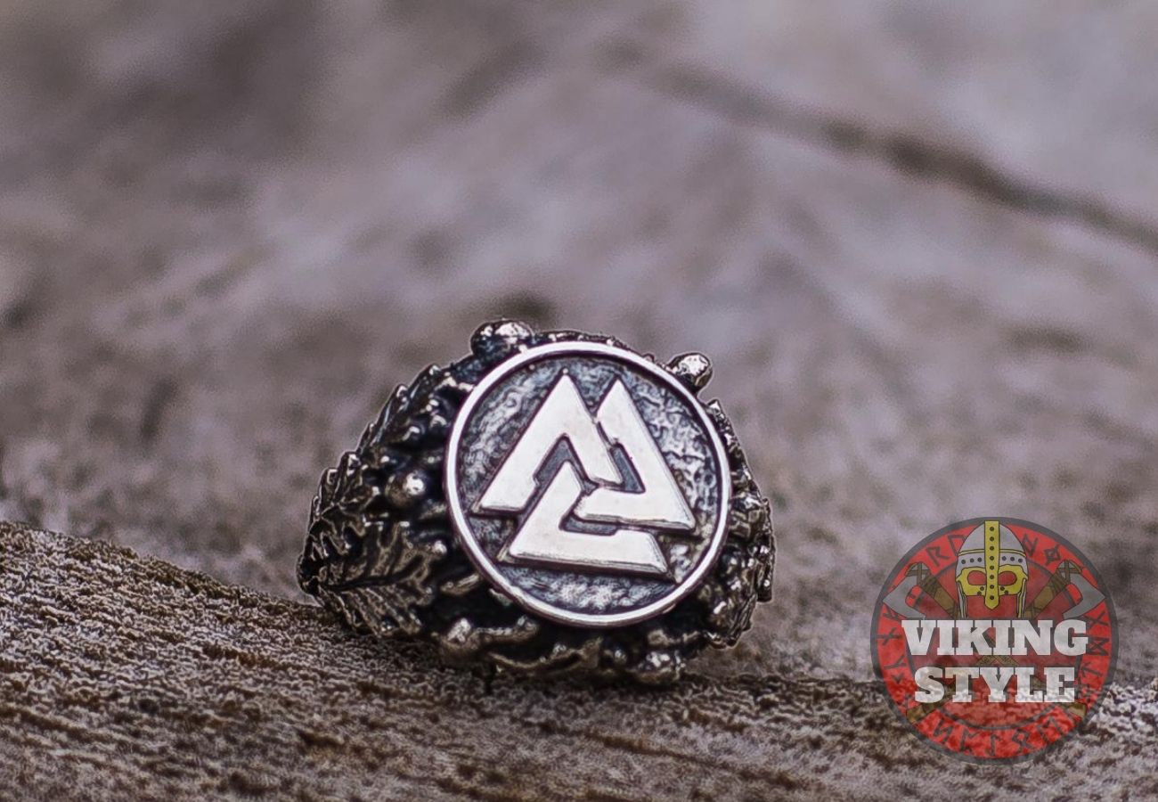 Valknut Ring - Oak Leaves, 925 Silver