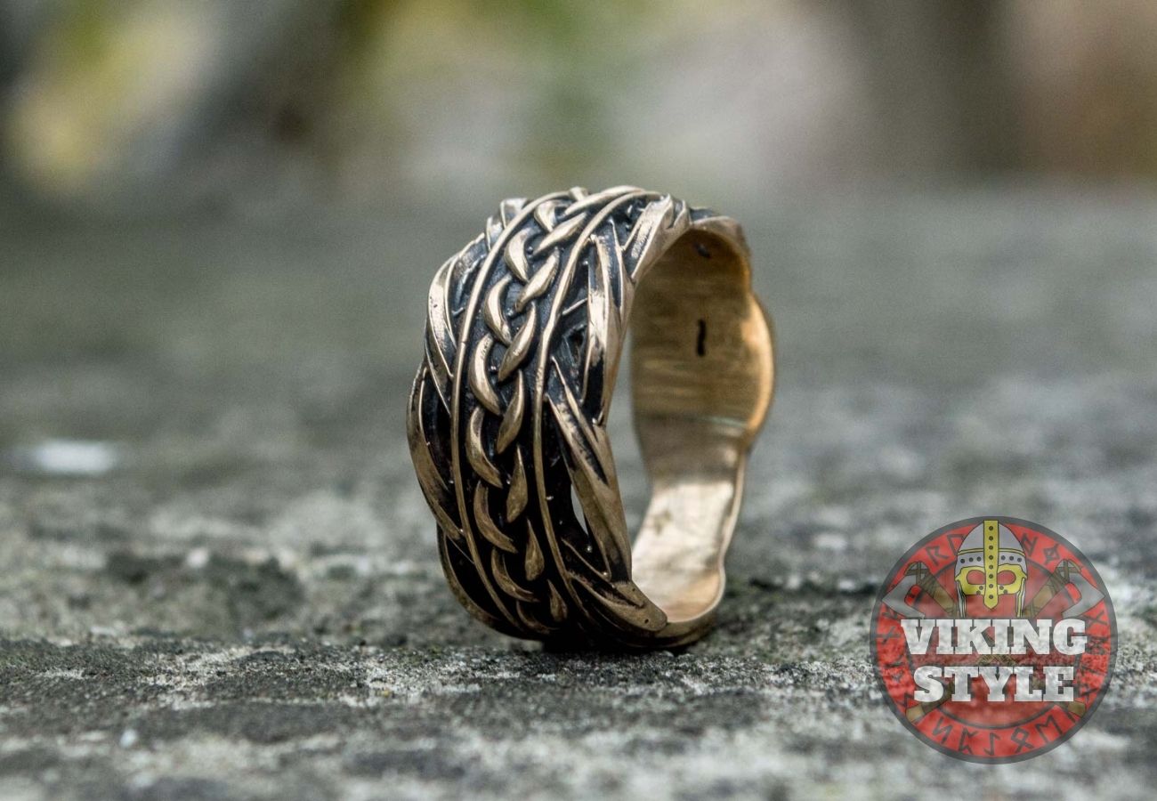 Endless Knot Ring - Bronze