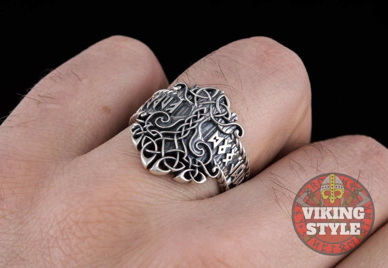 Yggdrasil Ring - Runic, 925 Silver