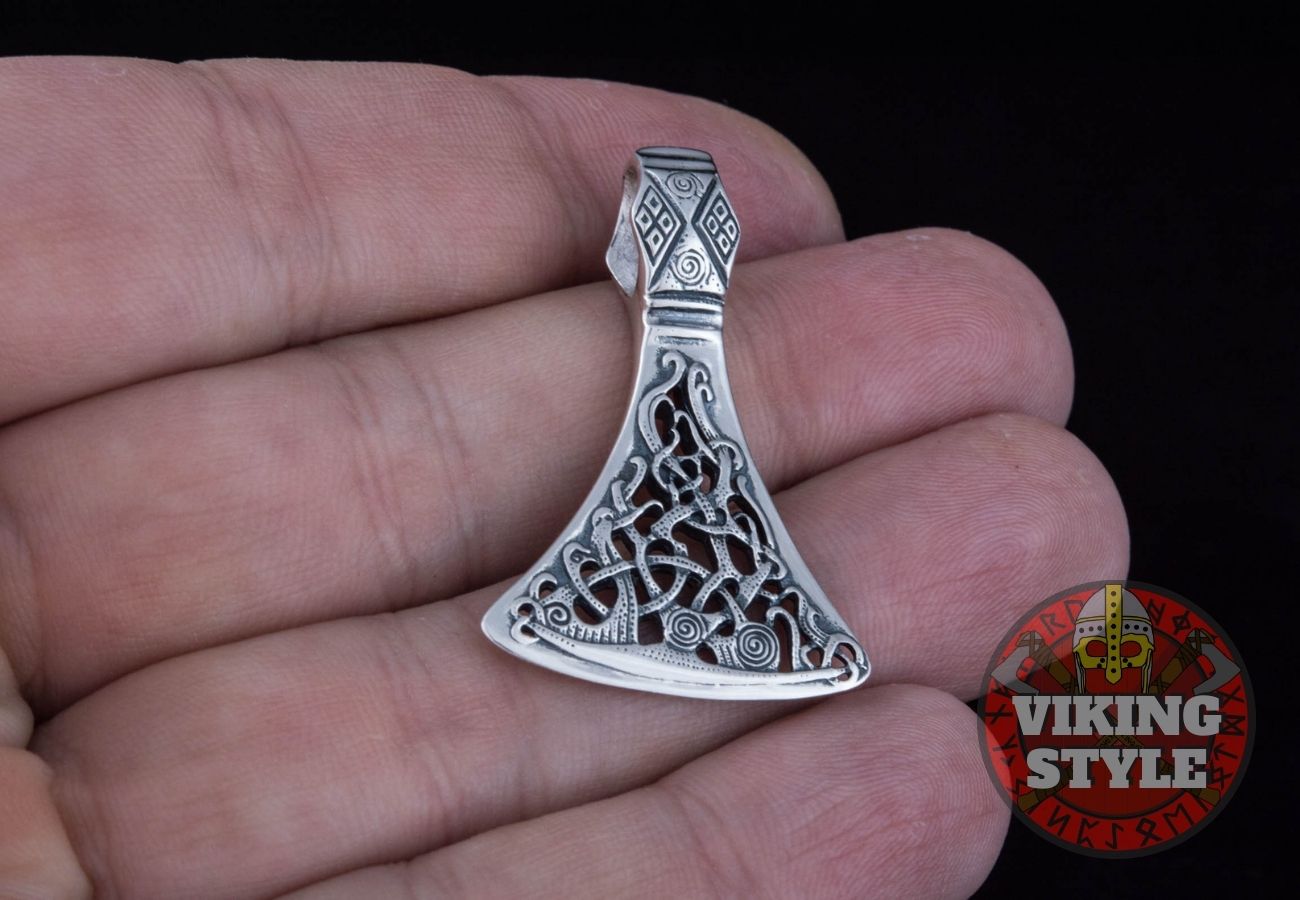 Viking Axe Head Pendant - Urnes, 925 Silver