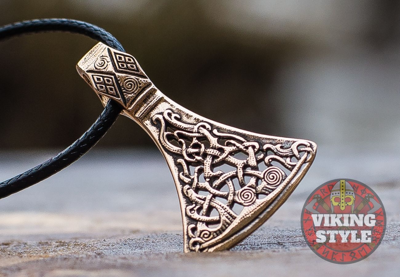 Viking Axe Head Pendant - Urnes, Bronze