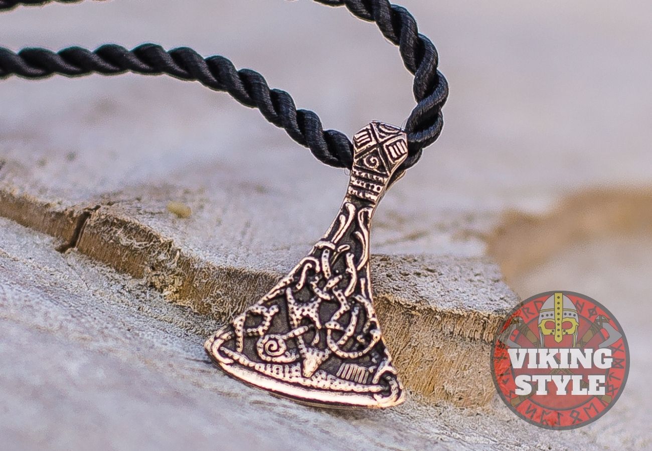 Viking Axe Head Pendant - Mammen, Bronze