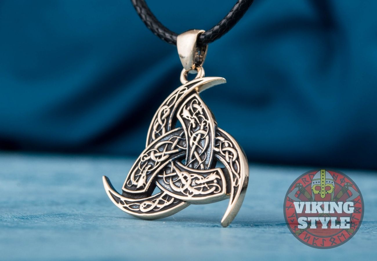 Tri-Horn Necklace - Bronze