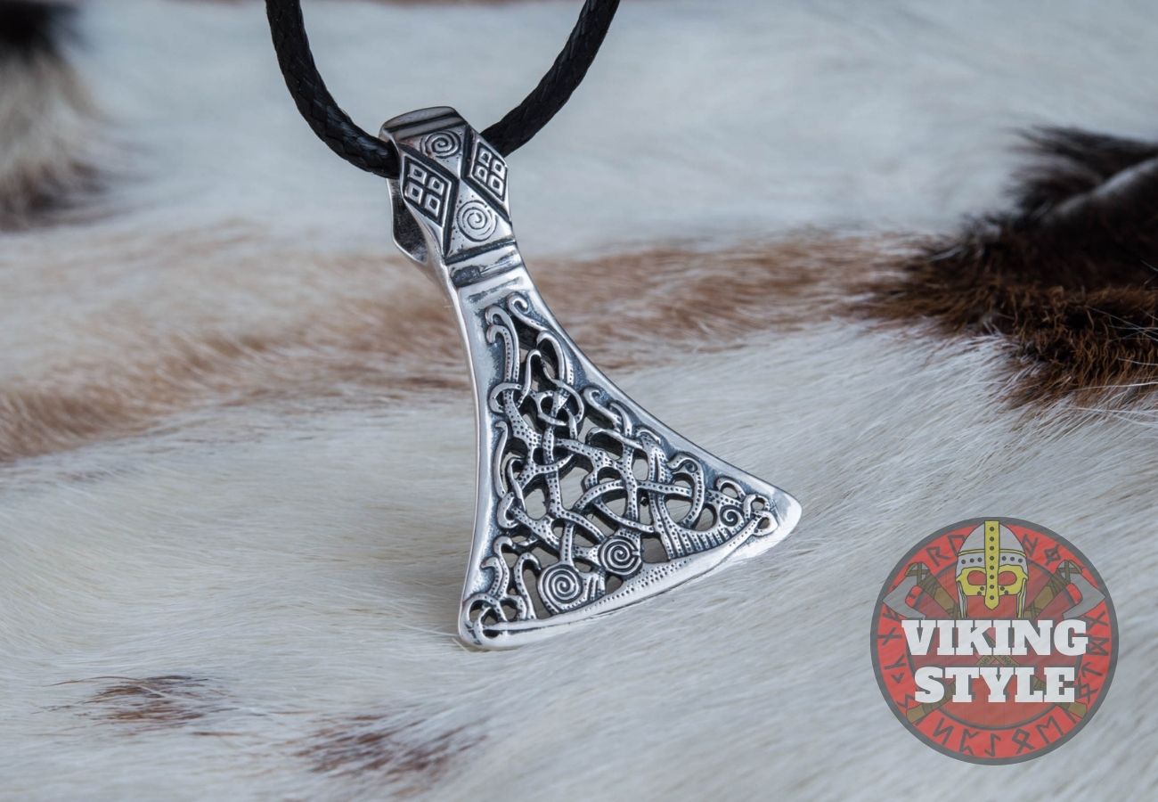 Viking Axe Head Pendant - Urnes, 925 Silver