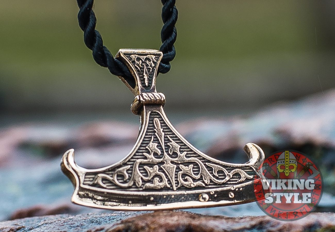 Viking Axe Head Pendant - Double Beard, Bronze