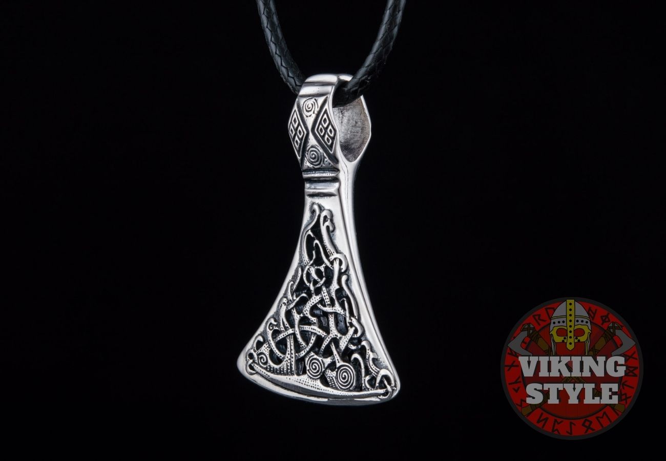 Viking Axe Head Pendant - Urnes, 925 Silver