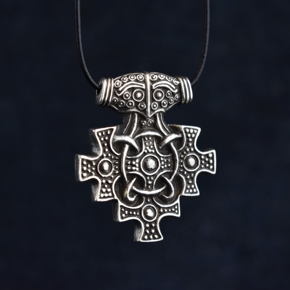 Silver Hiddensee Hammer Pendant