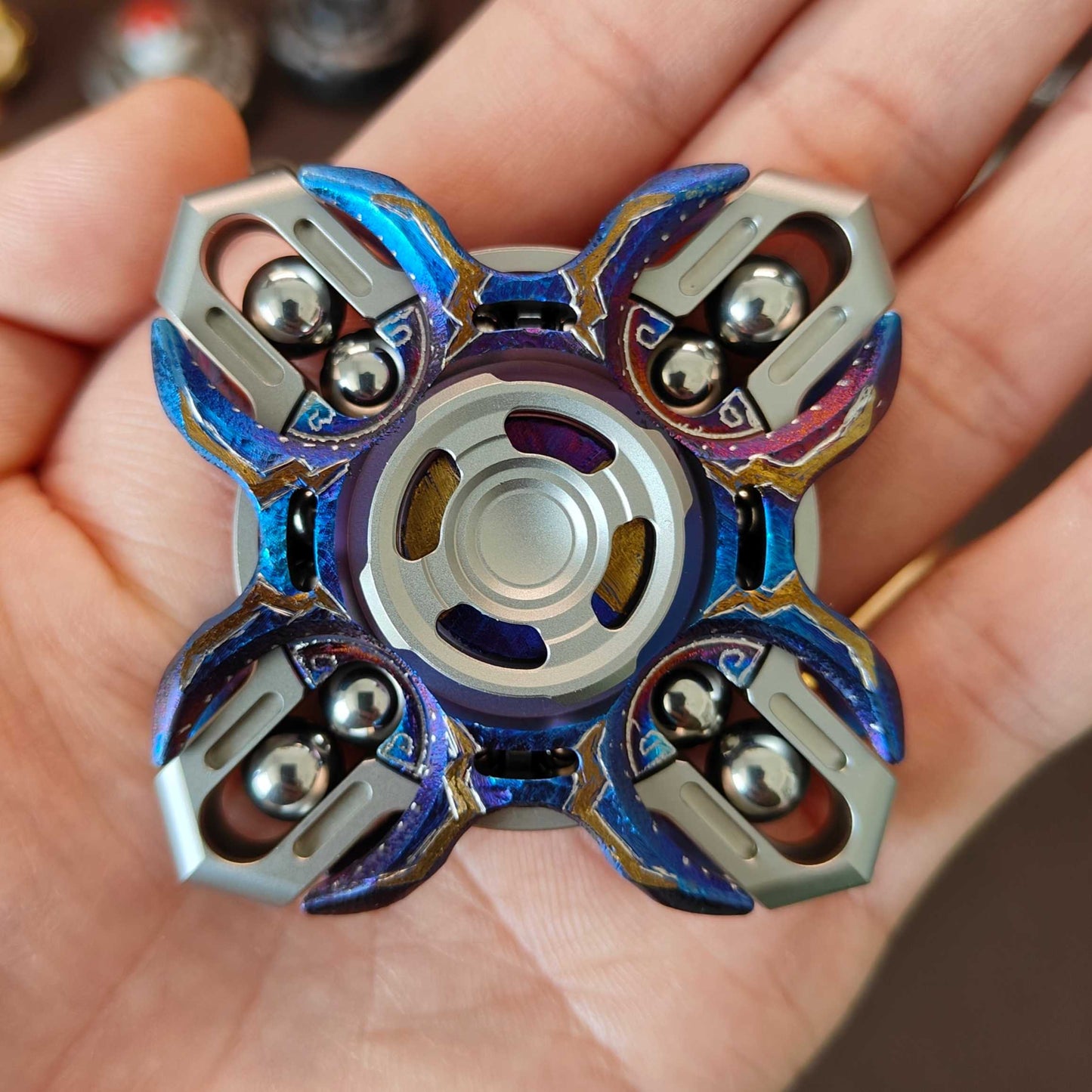 Oracle (Main body: Stainless steel and titanium alloy)