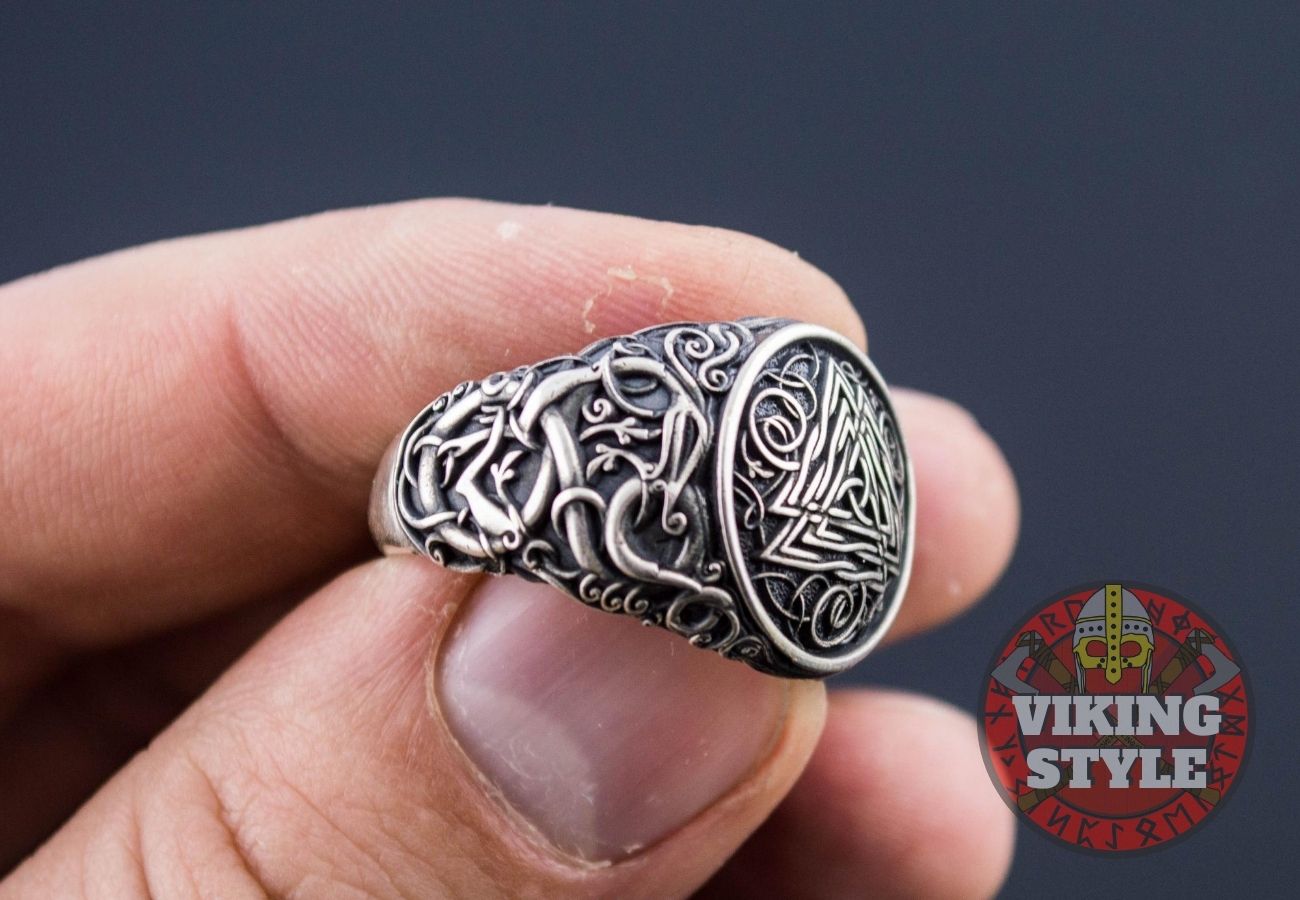 Valknut Ring - Urnes, 925 Silver