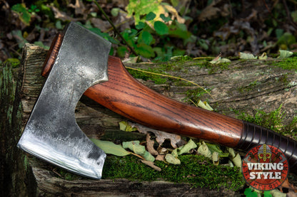 Single Handed Bearded Axe - Balder