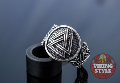 Valknut Ring - Wolf, 925 Silver