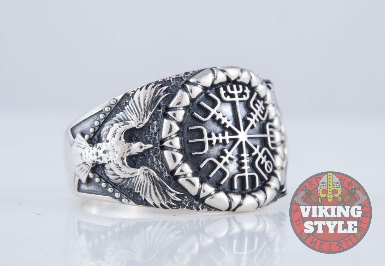 Vegvísir Ring - Corvus, 925 Silver