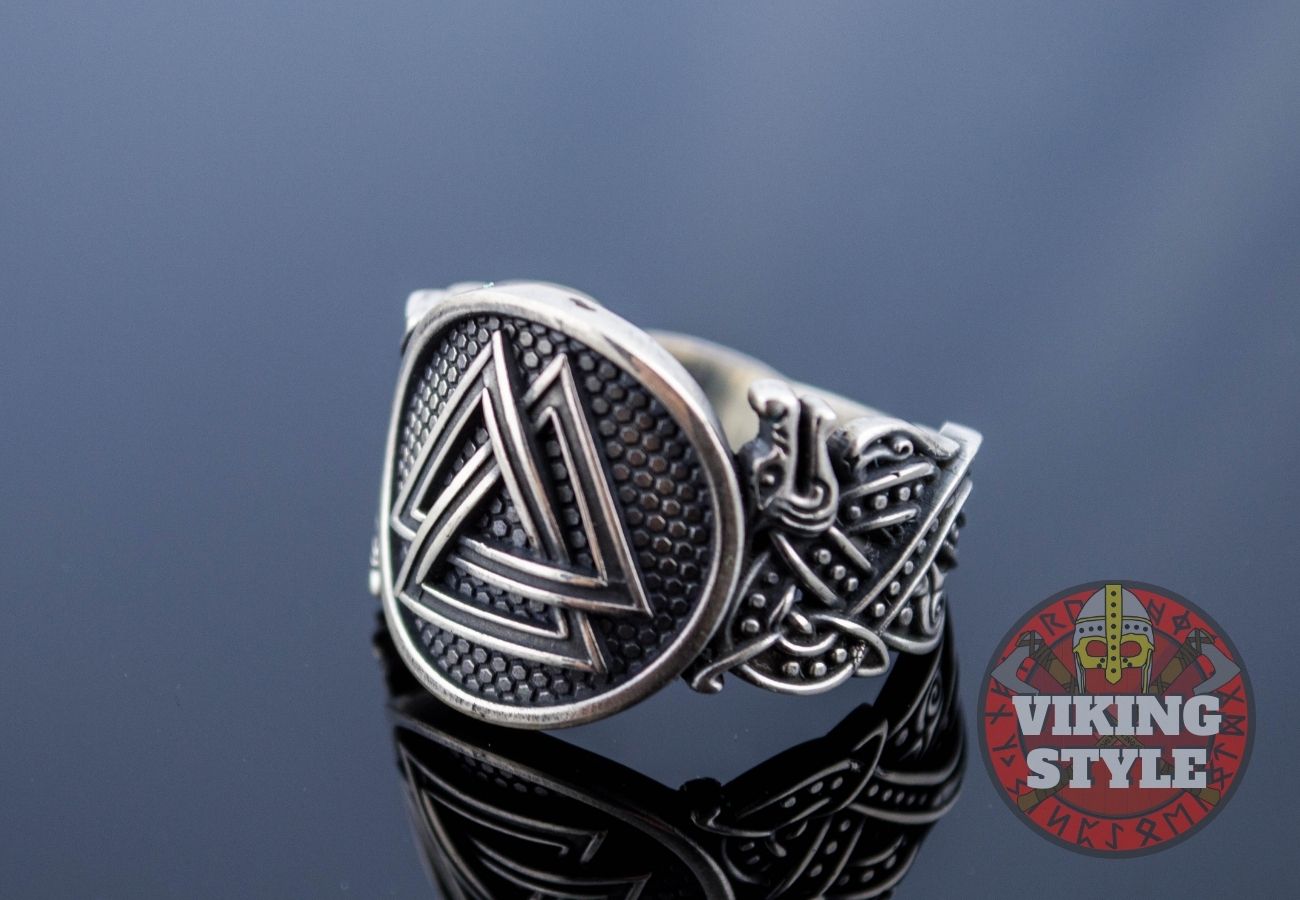 Valknut Ring - Wolf, 925 Silver