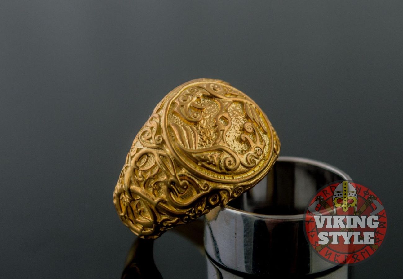 Huginn & Muninn Ring - Urnes, Gold