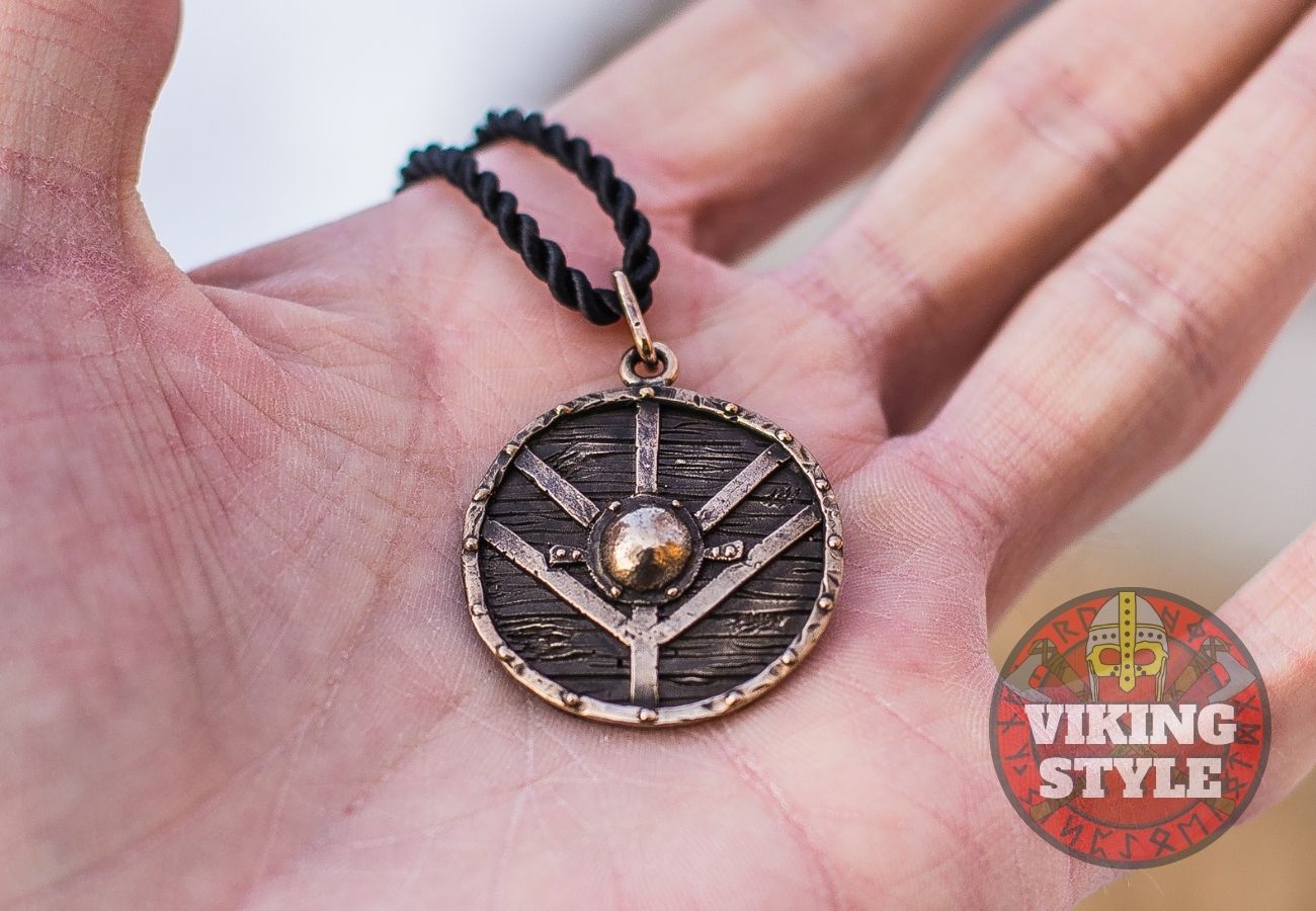Viking Shield Pendant - Fehu, Bronze