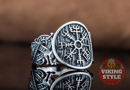 Vegvísir Ring - Wolf, 925 Silver