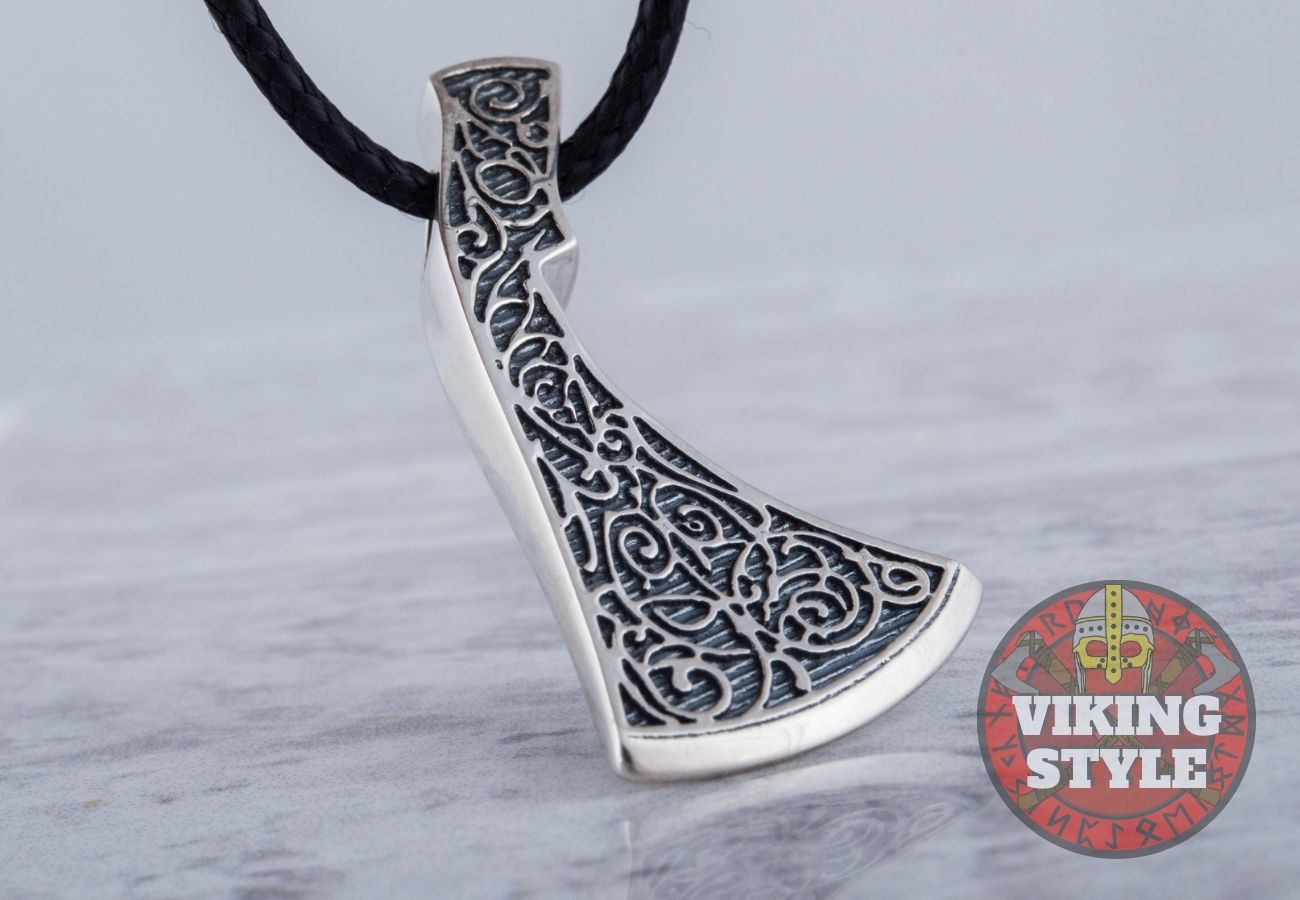 Perun Axe Head Pendant III - 925 Silver