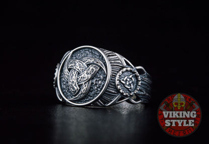 Tri-Horn Ring - Triqueta, 925 Silver