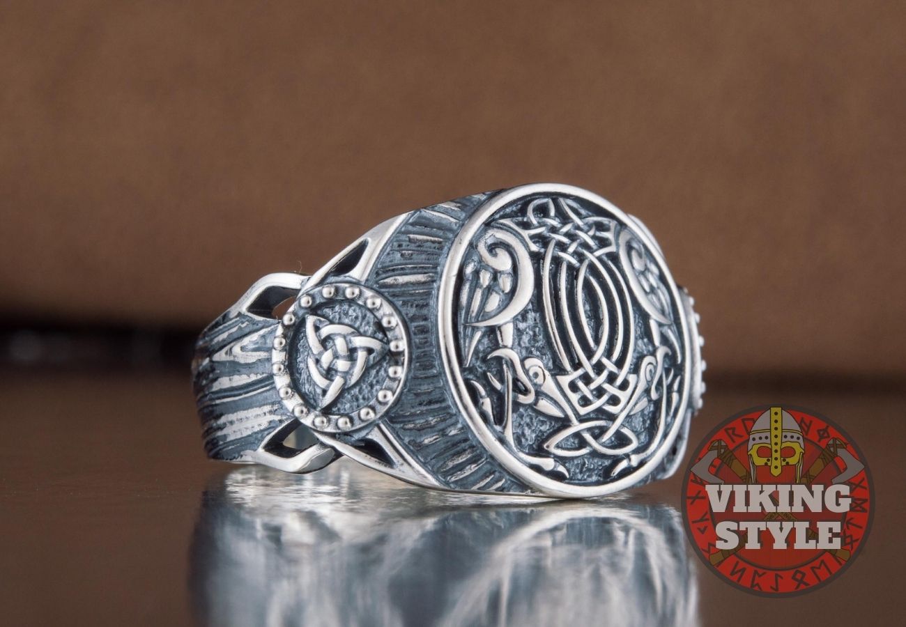 Huginn & Muninn Ring - Triqueta, 925 Silver
