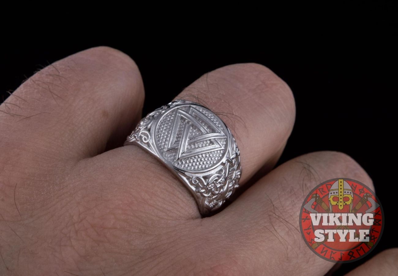 Valknut Ring - Rhodium