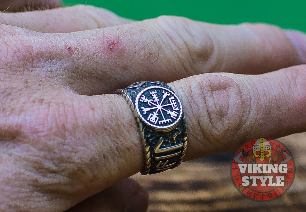 Vegvísir Ring - Odin Collection, 925 Silver