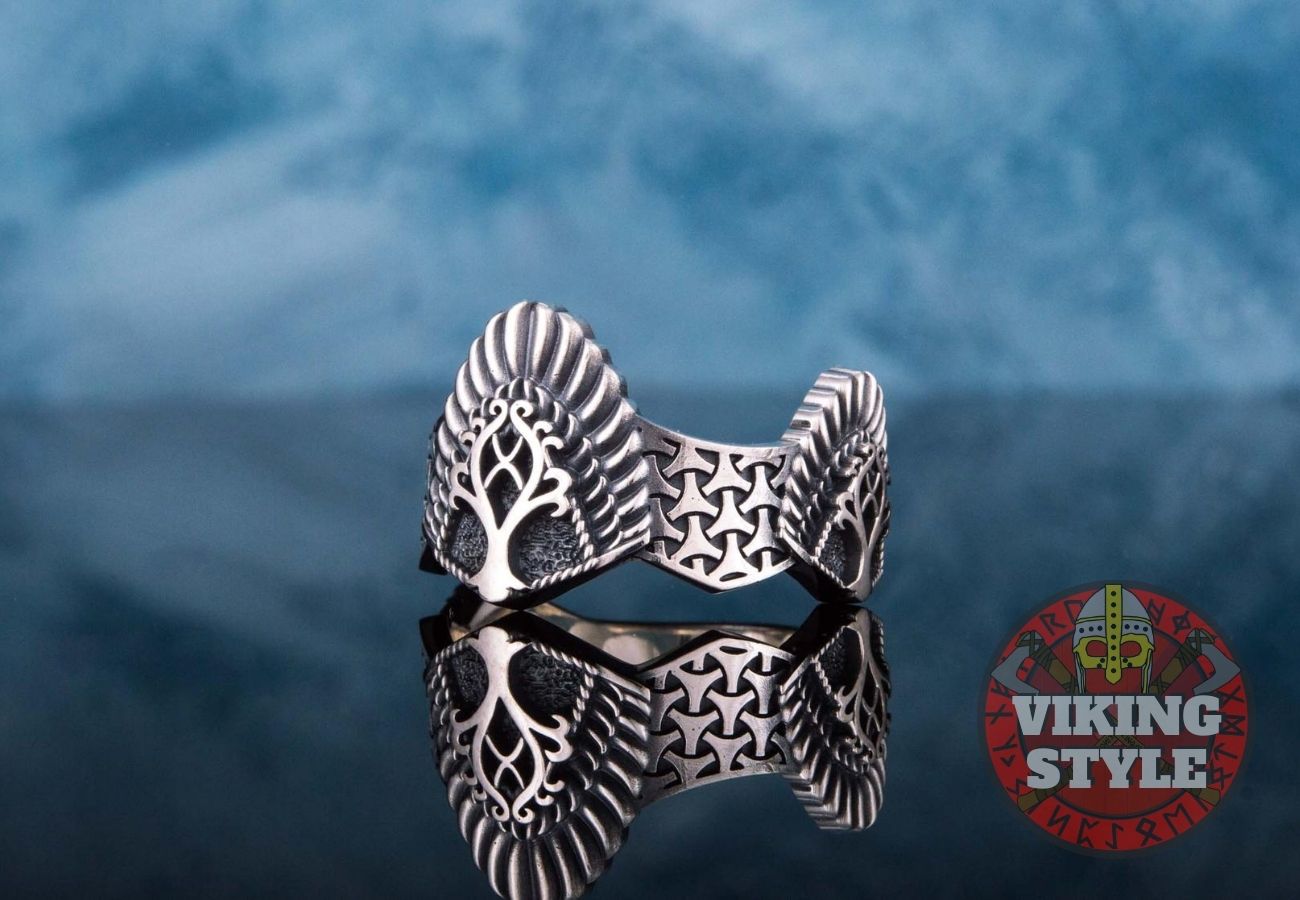 Yggdrasil Ring - Læraðr, 925 Silver