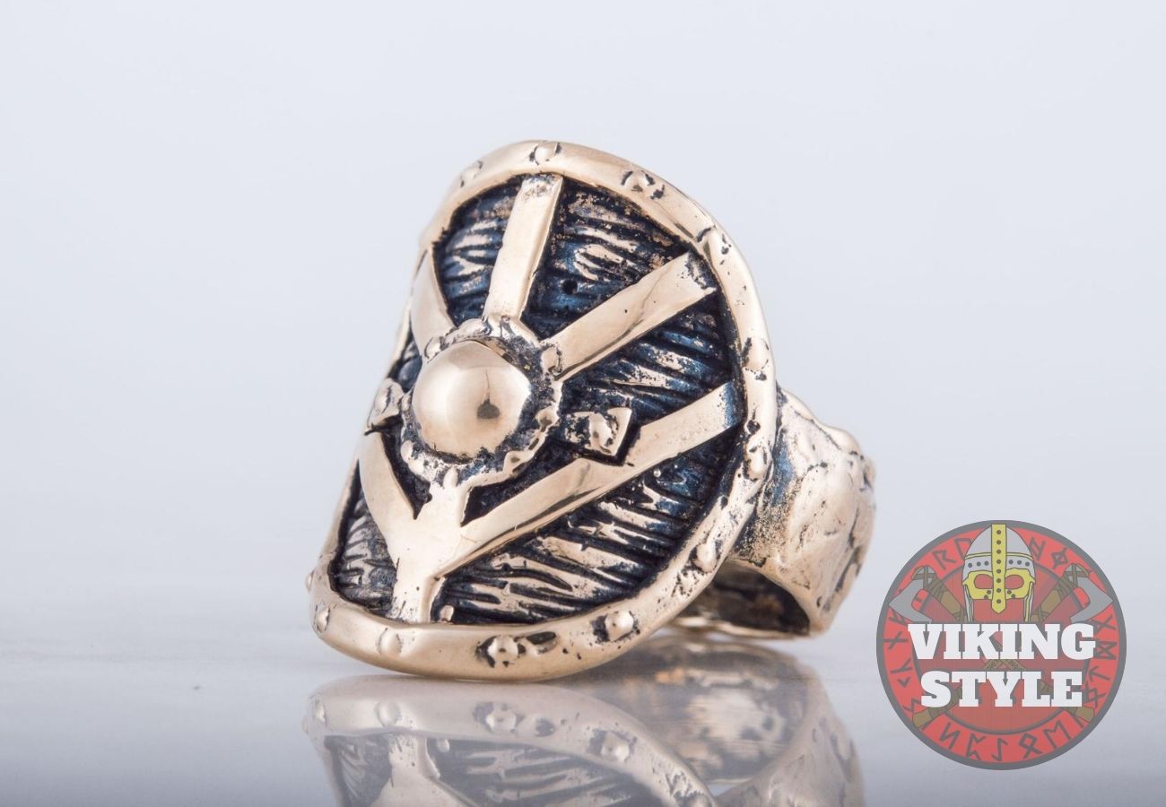 Viking Shield Ring - Fehu, Bronze