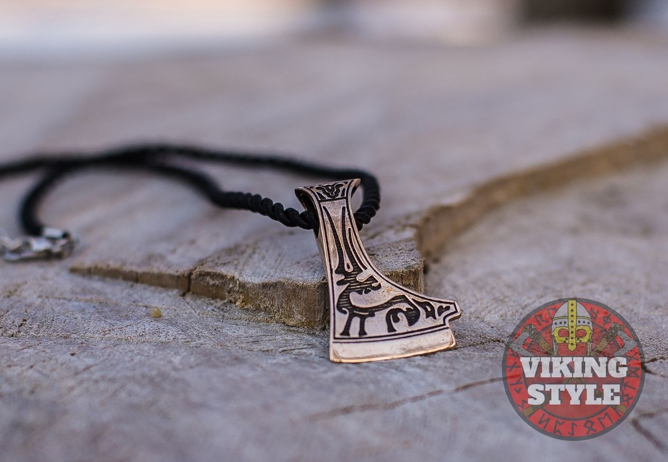 Perun Axe Head Pendant IV - Bronze