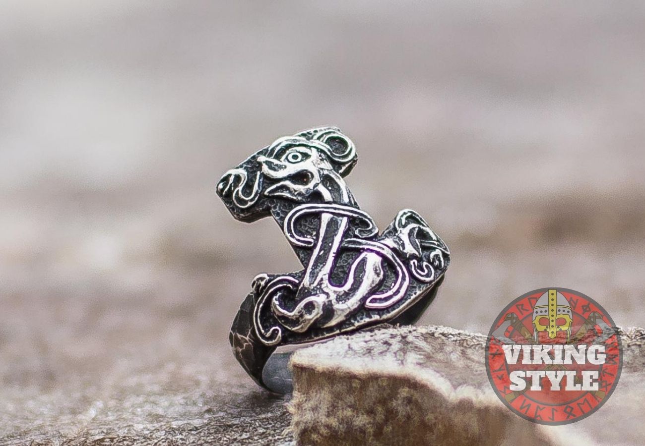 Thor's Hammer Ring  -  Mjolnir, 925 Silver