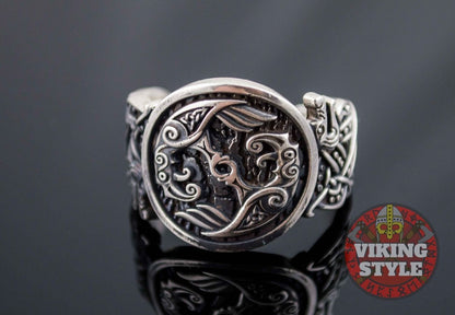 Huginn & Muninn Ring - Wolf, 925 Silver