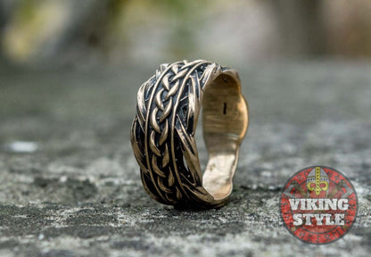 Endless Knot Ring - Bronze