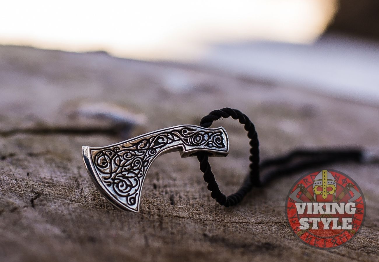 Perun Axe Head Pendant II - 925 Silver