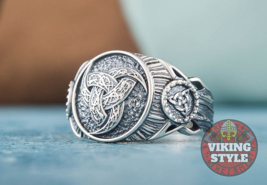 Tri-Horn Ring - Triqueta, 925 Silver