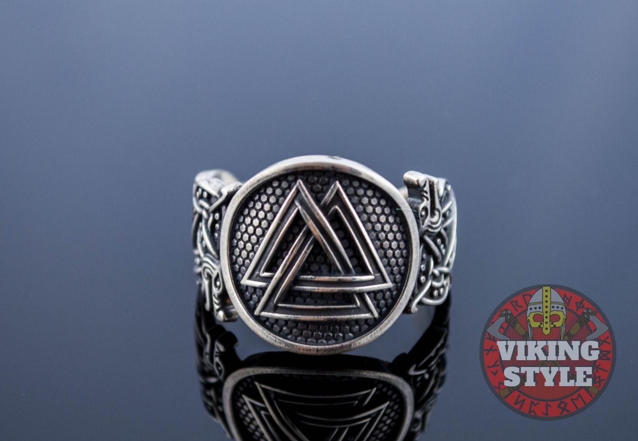 Valknut Ring - Wolf, 925 Silver