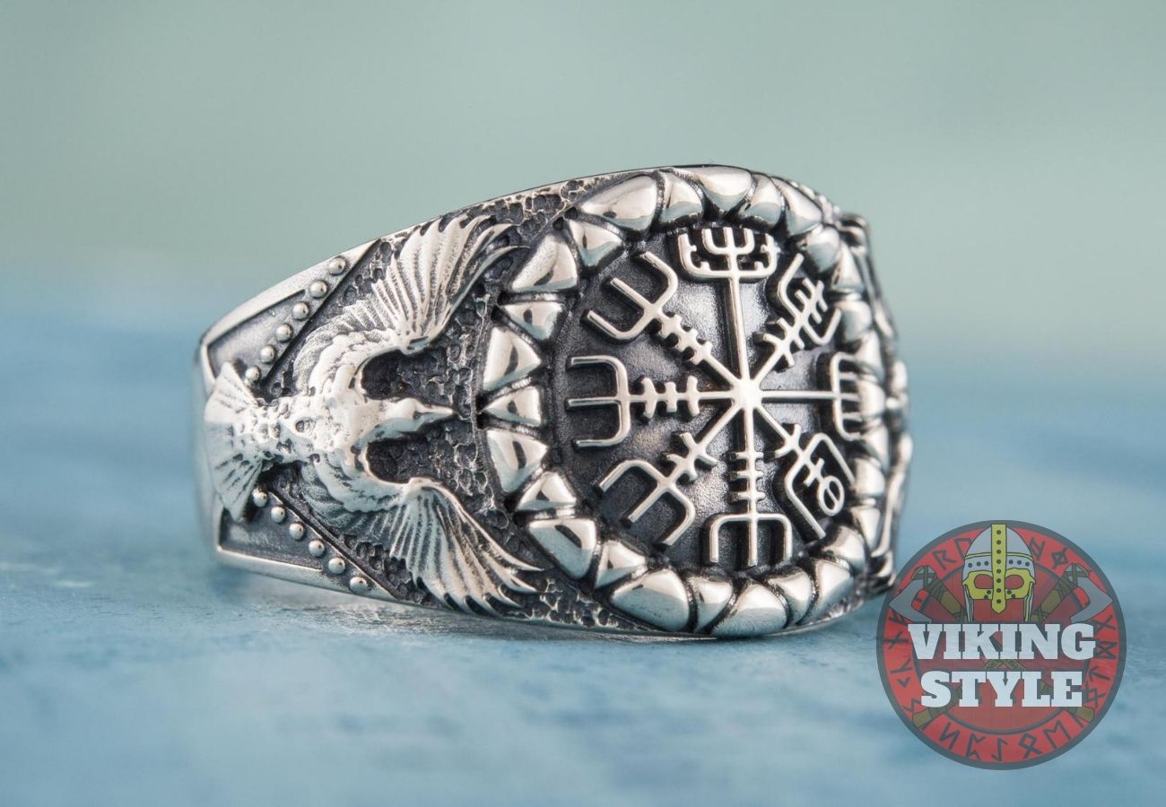 Vegvísir Ring - Corvus, 925 Silver