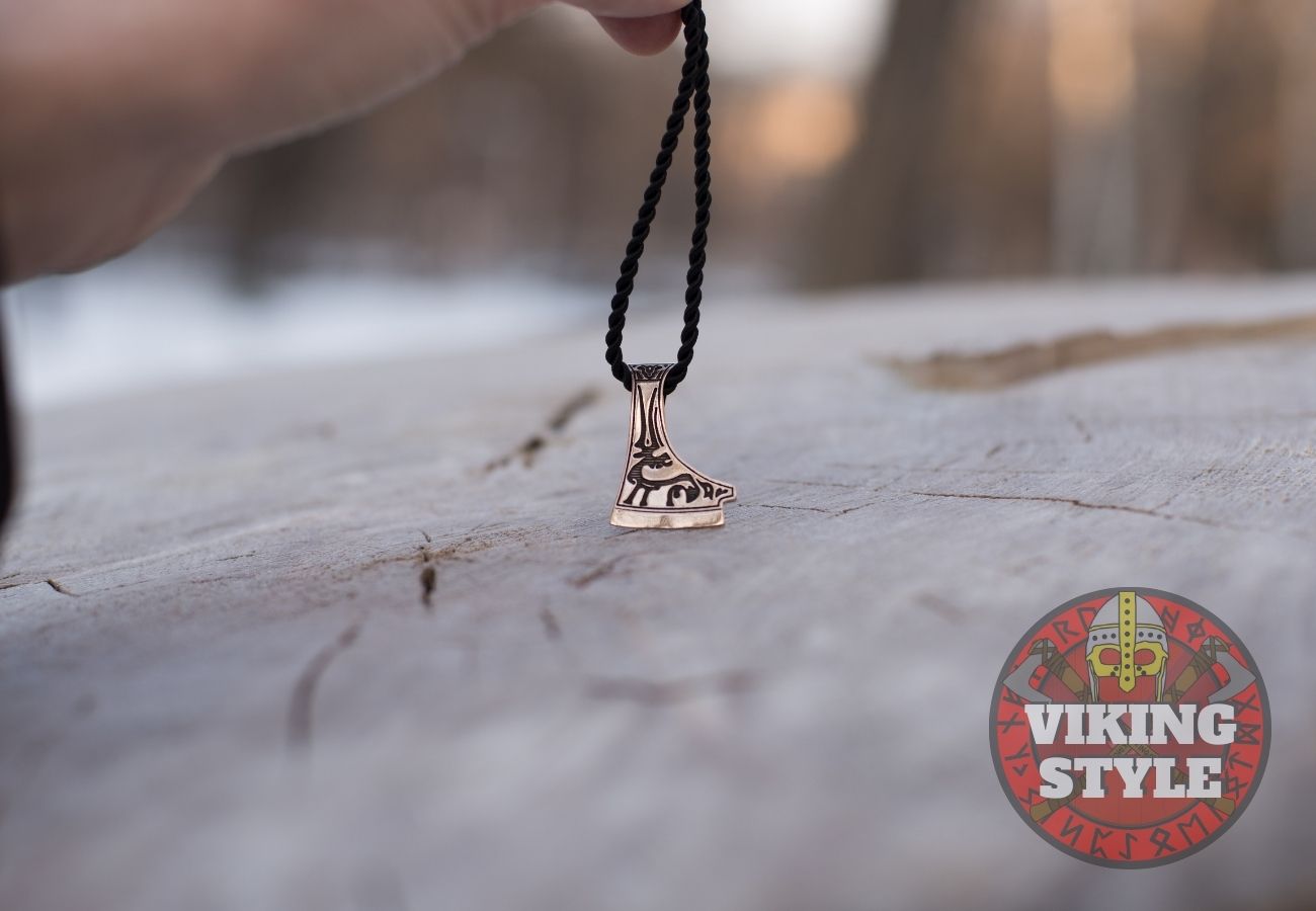 Perun Axe Head Pendant IV - Bronze
