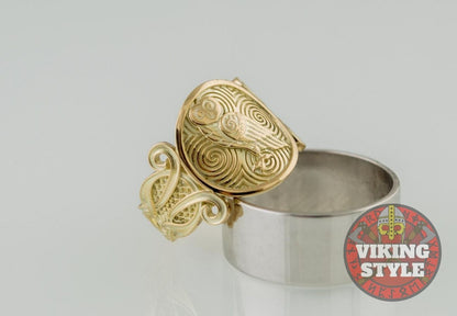 Owl Ring - Gold