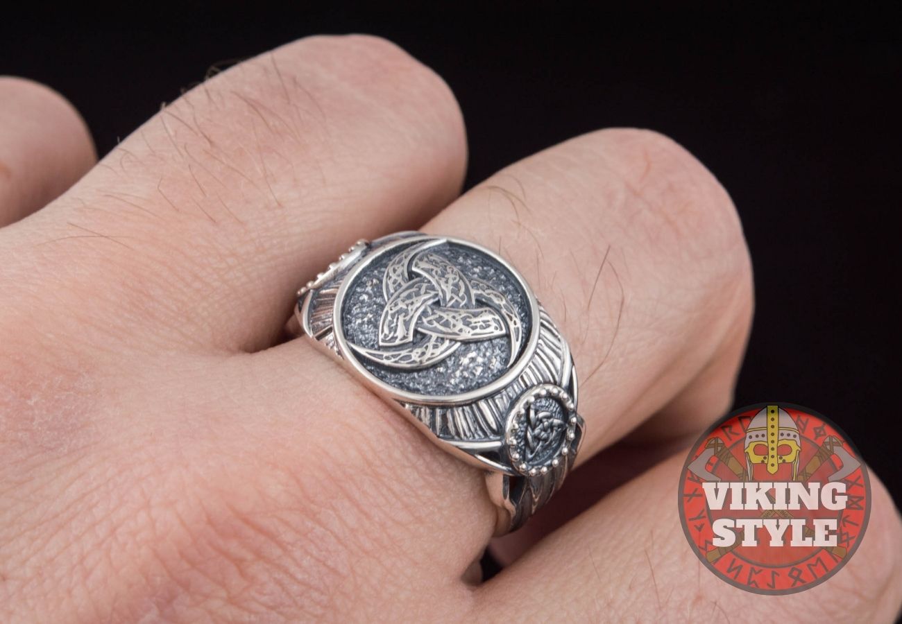 Tri-Horn Ring - Triqueta, 925 Silver