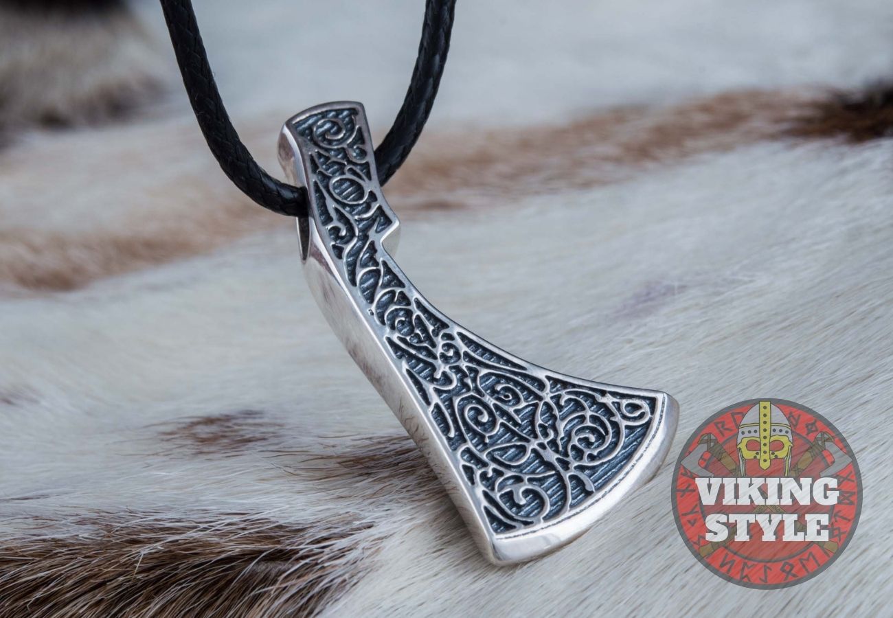 Perun Axe Head Pendant III - 925 Silver