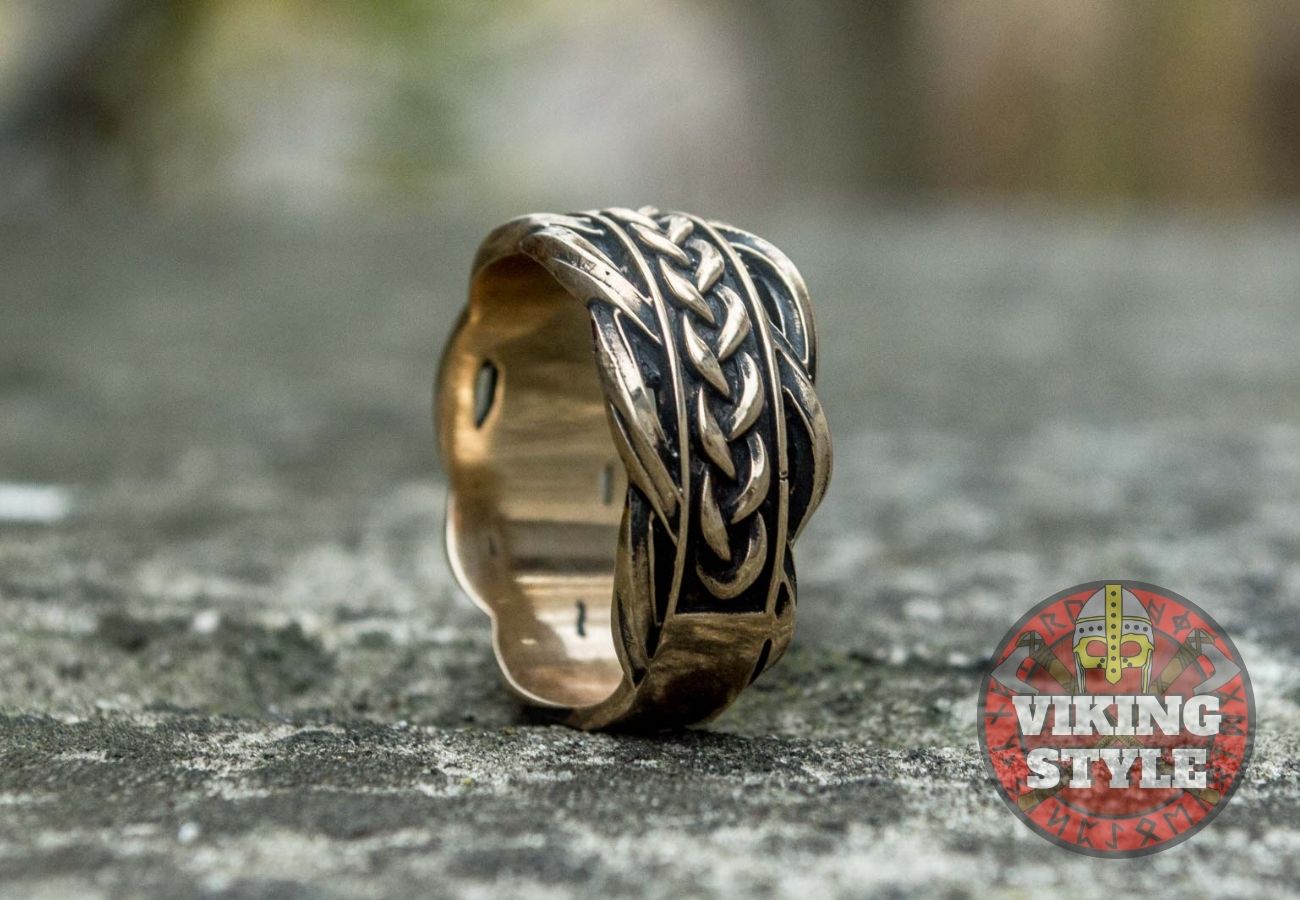 Endless Knot Ring - Bronze