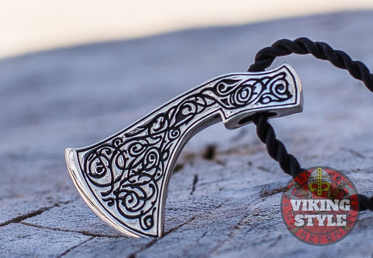 Perun Axe Head Pendant II - 925 Silver