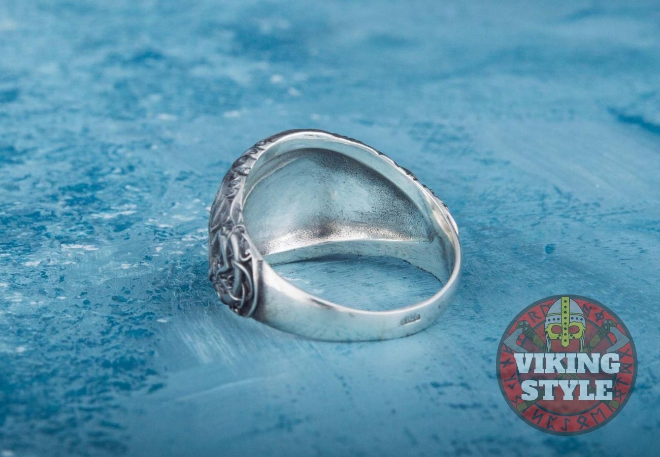 Vegvísir Ring - Urnes, 925 Silver