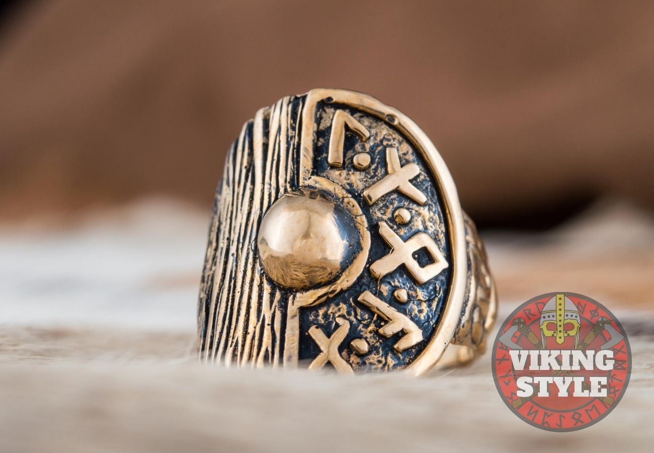 Viking Shield Ring - Runic, Bronze
